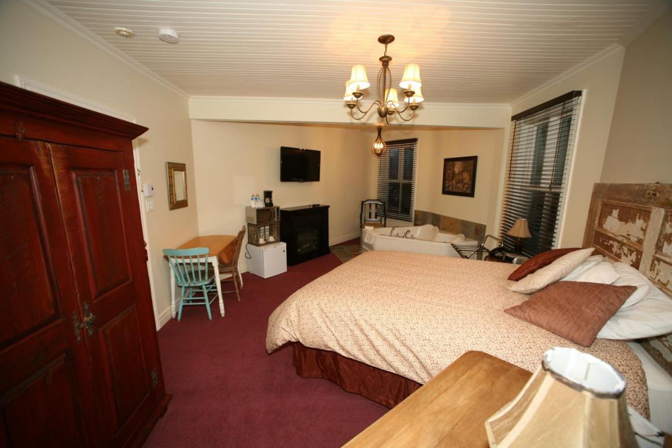 Auberge De La Tour Du Lac Sainte-Agathe-des-Monts Dış mekan fotoğraf